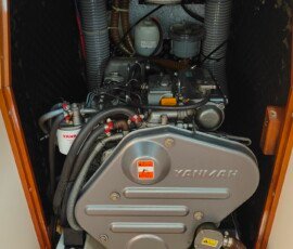 The engine (Yanmar D 56bhp).